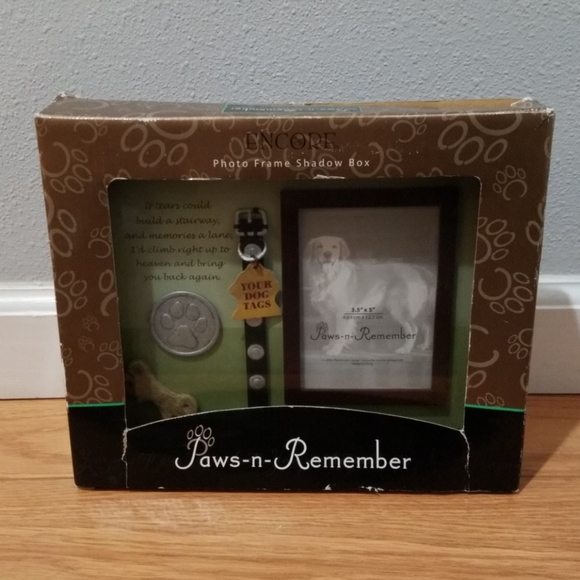 Pet Photo Frame Shadow Box NIB - Picture 5 of 5